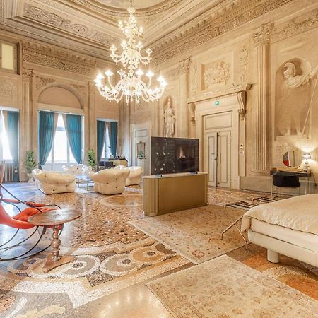 Corte Realdi - Palazzo Camozzini فيرونا المظهر الخارجي الصورة