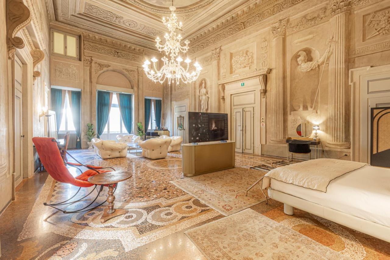 Corte Realdi - Palazzo Camozzini فيرونا المظهر الخارجي الصورة